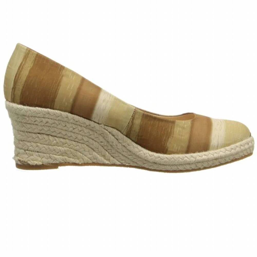 NEW SOFT STYLE women's feri pump in natural